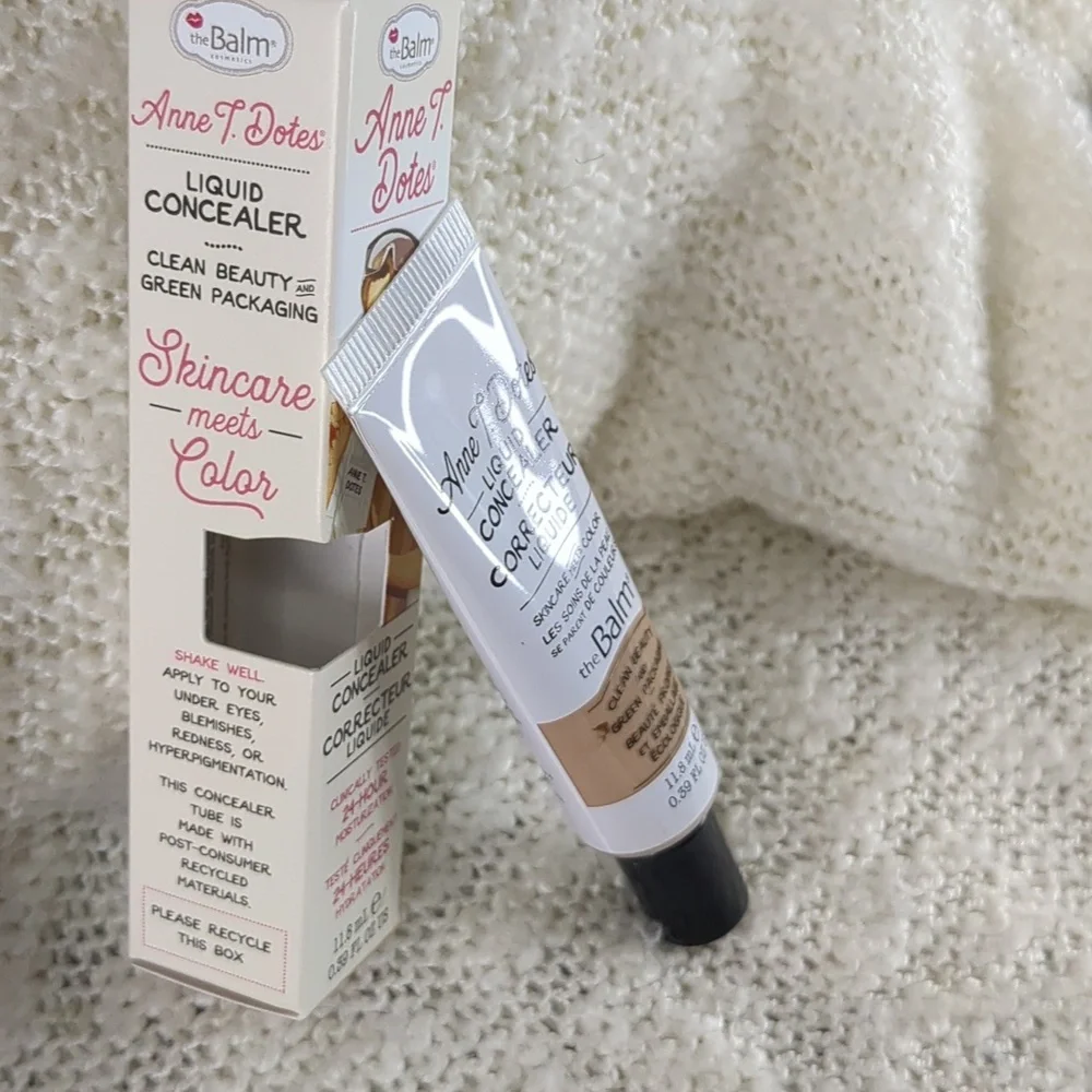 theBalm Cosmetics Anne T. Dotes Liquid Concealer in #14 Fair, 9g/0.32oz